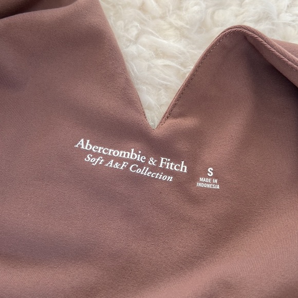 Abercrombie Seamless V-Neck Bodysuit - Picture 3 of 5